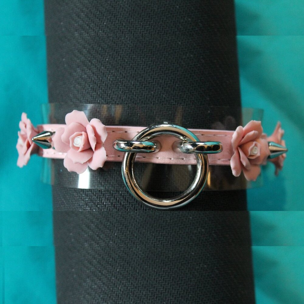 Creepyyeha Kelilah pink leather vinyl flower spike choker collar necklace 12-14"